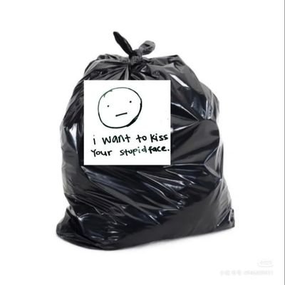 akwhitte's profile picture. blurrrrrrrr