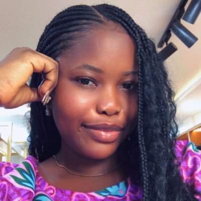 Counselor ||fashion designer ||Gemini ♊️ ||ambivert || Simple & lovable 😍||Lover of good music || No 1 Outsider 🦍||