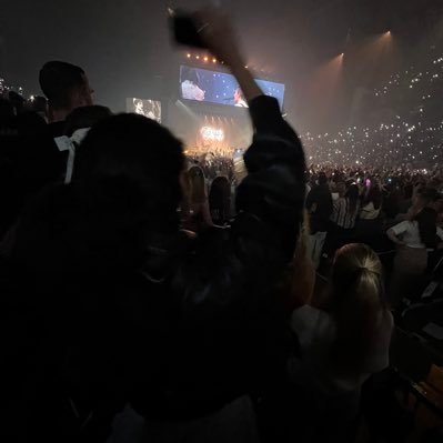 sonaliisavjj's profile picture. 𝒜𝓃𝒹 𝓉𝒽𝒶𝓉’𝓈 𝓂𝓎 𝓁𝒾𝒻𝑒, 𝓌𝑒𝒾𝓇𝒹 𝓂𝑒𝓈𝓈𝓎 𝒸𝑜𝓂𝓅𝓁𝒾𝒸𝒶𝓉𝑒𝒹 𝓈𝒶𝒹 𝓌𝑜𝓃𝒹𝑒𝓇𝒻𝓊𝓁 𝒶𝓂𝒶𝓏𝒾𝓃𝑔 𝒶𝓃𝒹 𝒶𝒷𝑜𝓋𝑒 𝒶𝓁𝓁 𝑒𝒫𝒾𝒞♡