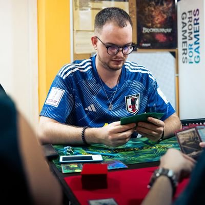 Apasionado por las Magic. MTG Modern Player Rhinos y Monitos 🦏 🤝🏻 🐒
Programador industrial y frikismo al 100%.
@CandadoWili