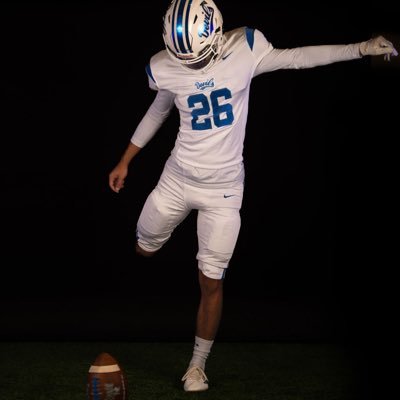 Football K/P | Soccer GK | class 27’ | 150 lbs | 5’10 | 4.292 GPA | 24 ACT | Lebanon High School Tennessee | elijeremy08@gmail.com