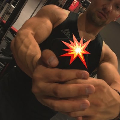 Jaqubb's profile picture. 𝗆𝗎𝗌𝗂𝖼 | 𝗌𝗉𝗈𝗋𝗍 | 𝖻𝗈𝗈𝗄𝗌 | 𝗇𝗂𝖼𝖾 𝗉𝖾𝗈𝗉𝗅𝖾 | 𝗀𝗈𝗈𝖽 𝗏𝗂𝖻𝖾𝗌