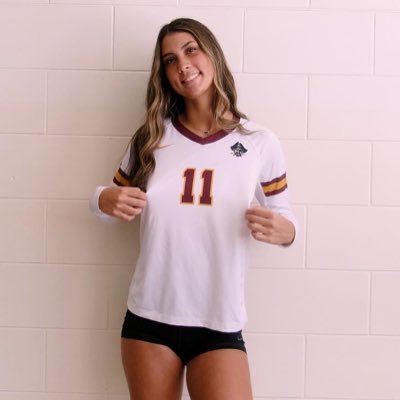 GPA 4.5 🏐Class of 2026 🏐Lumberton High school🏐OH/MH 🏐1st team all conference🏐5’10 | #11 | ESVC 17 avahanna19@gmail.com https://t.co/NGHiiEhaRn