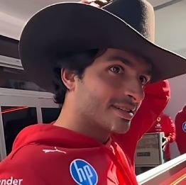 russainzverse's profile picture. 🏁GR63 CS55 KA12 | 🏆Corinthians | ⚡️SKZ • ATEEZ