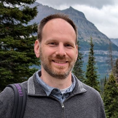 Software Engineer and Website Steamfitter. Also: seeker-out of fine food and drink, casual cyclist, displaced Nutmegger.