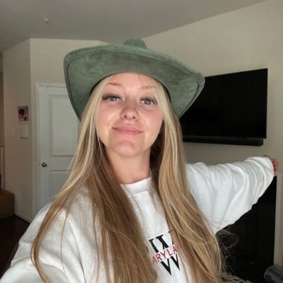 BolenLizzy's profile picture. SKINCARE, HAIR TUTORIALS AND WELLNESS 🥹❤️‍🩹