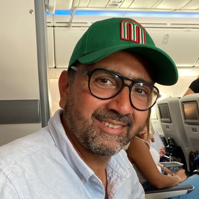 robertoj_r's profile picture. Difícil autobio. Solo trato de ser mejor. Cuenqueño y jarocho hasta las cachas