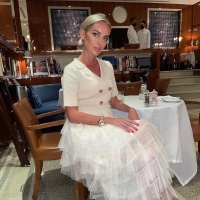 8RPCYgEqonxEYjB's profile picture. Fashion Designer 👗 | No bots 🤖🚫 | No Porn 🚫