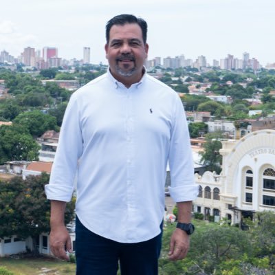 Venezolano 🇻🇪 - Concejal de #Maracaibo 2021 - 25 y 2013 -18. -Esposo de Andrea y papá de Camila, Eduardo, Andrea y Luciana. 🦅