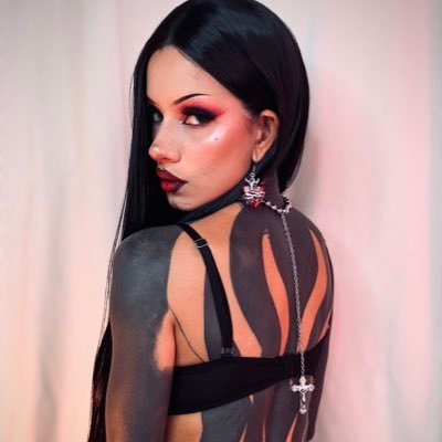 ✨SuicideGirl | IG https://t.co/rdPmC76B7e | NSFW: https://t.co/SmxXhzMjWG