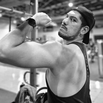 XXX #IDGAFera #Mexico #Gym #Gamer
There's something in the way that you walk
It's not just the way that you talk
No, it's the way that you land when you fall
