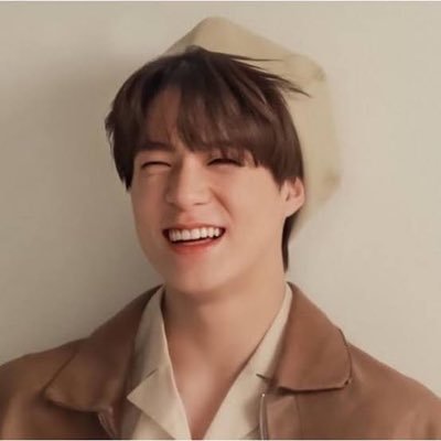 B_1TAO's profile picture. 