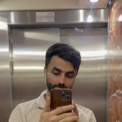 تقدر تقول اكره النكديين والنفسيات😏 تقدر تقول أحب الضحك والوناسه🤪 شعاري ف الحياه( طززززز)😎( لاتشخصنها معاي ) https://t.co/kTwDPkBCpo