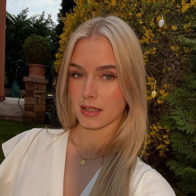 Ann_Baykalova's profile picture. Living life with ✨grace✨in my heart and flowers in my hair🌸 Romans 8:28 God's Princess🤍
🚫Robots 🚫Sex 🚫Catfish