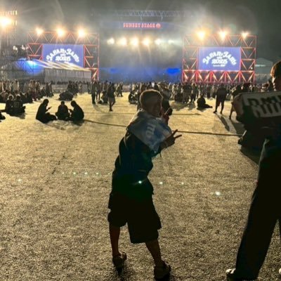 wimperの皆々様よろしくお願いします!フェスやライブに参戦するが基本ぼっちです。見かけたら写真撮りましょう!フォトスポットに付き合ってくれると嬉しいです😆