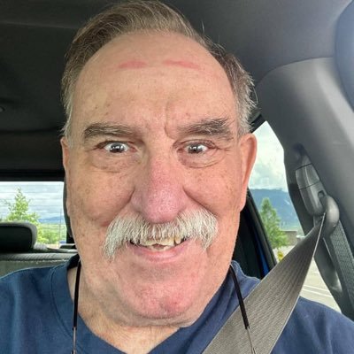 I'm willing to purchase your feet pictures and how often will you always send me picture and how much will you charge per picture?
