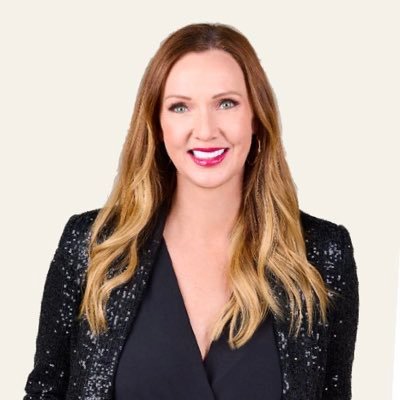 Krista Ryan, PCC, is a highly sought after speaker and workplace performance expert. Clients include athletes, artists, and leaders of organizations.