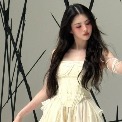𝘀𝗼𝗳𝘁 𝗰𝗼𝗽𝘆 of 𝙃𝙖𝙣 𝙎𝙤𝙝𝙚𝙚 ︎︎︎︎ ︎︎︎︎` 1994. °✦⠀/ {🌺} a—dmist embrace of the sunny depths | “incalculable beauty”.