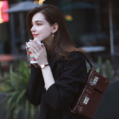 Emma33376's profile picture. 都内在住/ワーママ/社畜からWLB型にシフト中