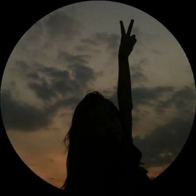 Vidhiiiii_25's profile picture. 