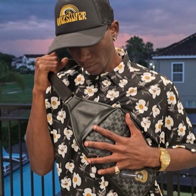 🇻🇬|Videographer|Graphic Designer|Photographer| Creator |One Piece 🐐|BAV| Business: ramikgarcia@gmail.com | Sub on Youtube 👇🏾| https://t.co/cFbKnGFbNm
