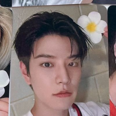 🩷NADIE TIENE TANTO TALENTO COMO TU MADRE🩷
𓉘💗IG:miniverse.__💗𓉝
✿﹢Nadie tiene tanto lindo como seungmin ✿﹢ꥑ𓎇ᚊ᪶ 🍑 𝟵᪲ᯤ𝟴᪲ 🌷 𓄸᪲〬ᚓ・𝑺𝐞𝑢𝒏ɢ𝙈𝘪Ⓝ︎ 🌼 𐬹✧