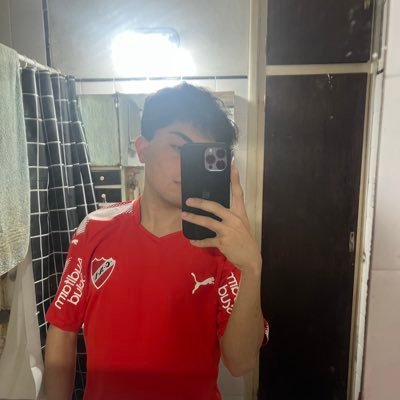 Hincha del Rojo, como toda persona de bien. 👹🔴
Familia 💘
Libra⚖️
Festejar para Sobrevivir😄