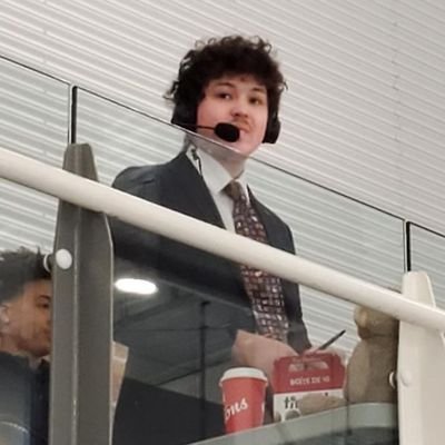 Radio Broadcasting graduate @algonquincolleg // Play-by-Play Broadcaster @nepeanraiders #RaiderPride // Logistics Director @cchlradio