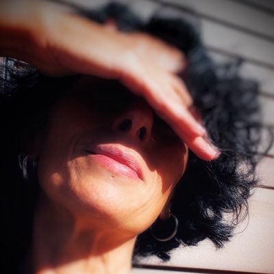 GDBosc's profile picture. 😒