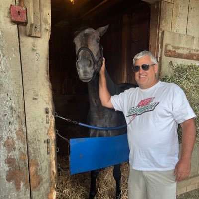 ratfriend's profile picture. Horse Racing, Bob Dylan, Sopranos.