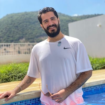 يا كُميـل.. أهـل الدُّنـيا لا وجـــود لهـم ولــو سمـعـت وطـأة أقدامـهـم مـن لا يفـنى يا كُميل هـم أهــل الله حـتّى لــو صـارت أبدانـهـم رمـــادًا..✨