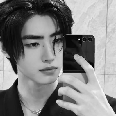 kkalzps's profile picture. 19 - lg(b)tq - stan ENHA