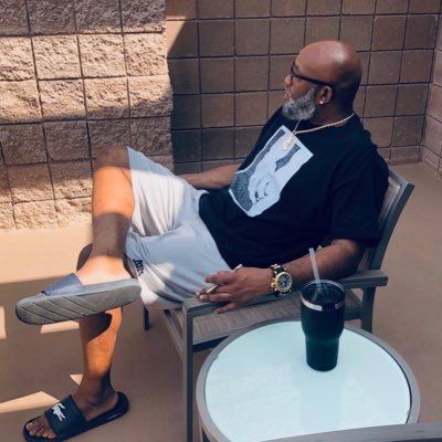 The Handsome OG. Father to a princess 👸🏽 D.C./DMV/757 Writer. Just a Virginian. Army Vet. I ❤️ #HipHop #RaiseHail #LGM