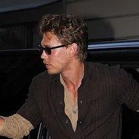 jenny (@50sbutler) 's Twitter Profile Photo jenny (@50sbutler) 's Twitter Profile Photo
