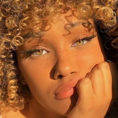 granddarnitate's profile picture. lets be real for a sec