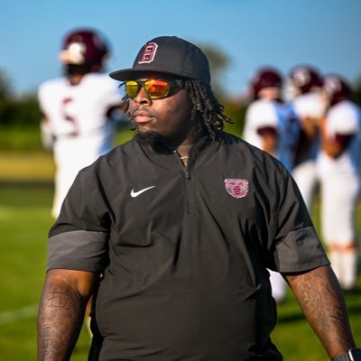 DL/OL Coach at Barton High School | Assistant Basketball Coach | NUPE 🇯🇵 | UAPB ALUMNI