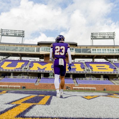 Running back for UMHB 🟣🟡5’11 210lbs 40: 4.4 🟠Oklahoma State bounce-back🟠