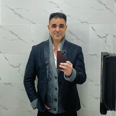 Dad + Literally Focused on my Businesses + AvidTraveler/ Entrepreneur/Baseball • NYC 🌏 #Tech #businessinsider. Business Insider, Coach and Manager.