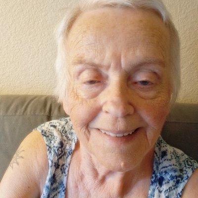 BettyRoss671849's profile picture. 