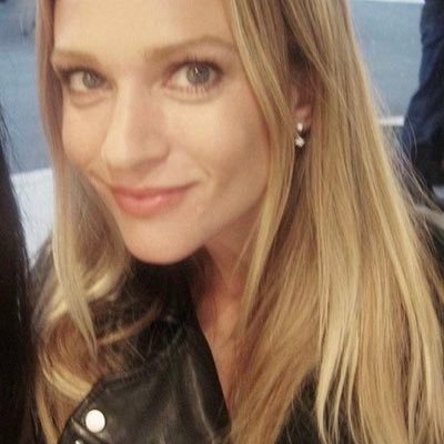 Jennifer Jareaus wife (real) criminalminds acc. AJ Cook stan 💕 @criminalminds jisbon 💞 jemily 🇵🇸