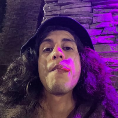 🥂🇲🇽🇵🇷🇪🇸🕋🗽stay sexy.. learning common words in different languages. 3333🇨🇭forget about it...hakuna matata.. 银色冲浪者..