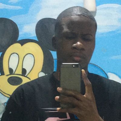 NdombaxiJ55674's profile picture. Ximbando🇦🇴❤/

Os sonhos não determinam o lugar em que está, mas produzem forças necessárias para tirá-lo do lugar em que está.(Augusto Cury).