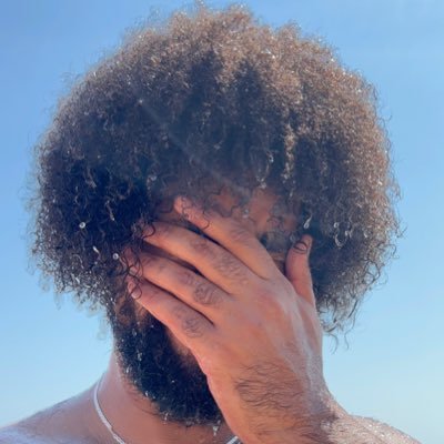 whoislorenz's profile picture. 