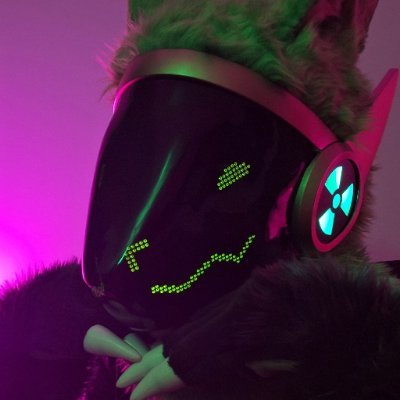 Fursuit Maker 🎭✨ Crafting toony & fluffy magic! 💕 Commissions open my DMs are always open for your dream suit! 🧵