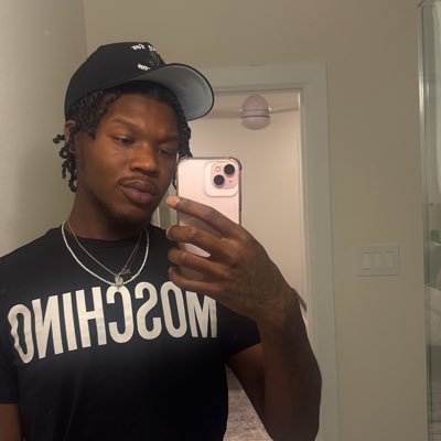 _davydav's profile picture. Pisces 🤪 SC:DavyyDavv