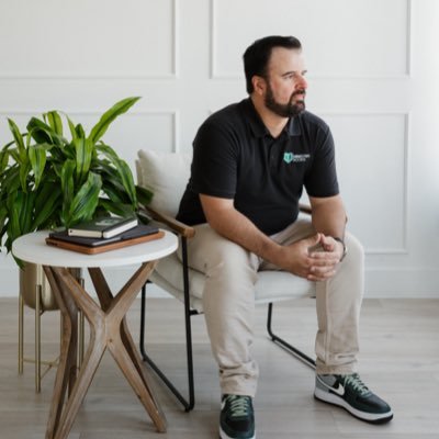 Husband to Rachel | Father to McKenna, Abilene, and Hudson | CEO & Founder at @ministry_books