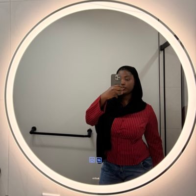 Muslim❤️/Talibé Cheikh 🤍 Talibé Baye❤️/ Health science student 👩🏾🔬 / anime lover / rétro loverrrrrr🎧 pour ne pas dire fanatique 💀 🇸🇳 / 📍🇨🇦