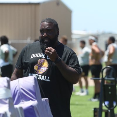 DL Coach @ Dodge City CC 🐎 | Committed to Player Development On & Off the Field