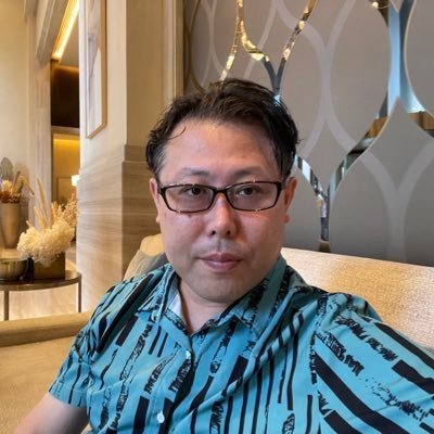 就職氷河期2000年、倍率150倍以上を突破し“上位0.1%の教育エリート”として埼玉県公立中学・美術科正規教員に FIRE達成→ドバイ移住 Mayuhimeファミリー| AI×暗号資産×通信×武士道で“徳ある資本”を提唱|IQ150|YouTube登録2.8万|公式:https://t.co/Y8m1KRQaf1