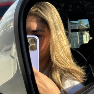 † • namoro • visceral, mistura de pó e água, gosto de muita coisa para poucos caracteres